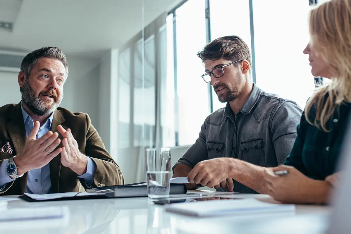 Die Aufgaben und Funktionen eines Vertriebsleiters im Mittelstand Die Aufgaben und Funktionen eines Vertriebsleiters im Mittelstand